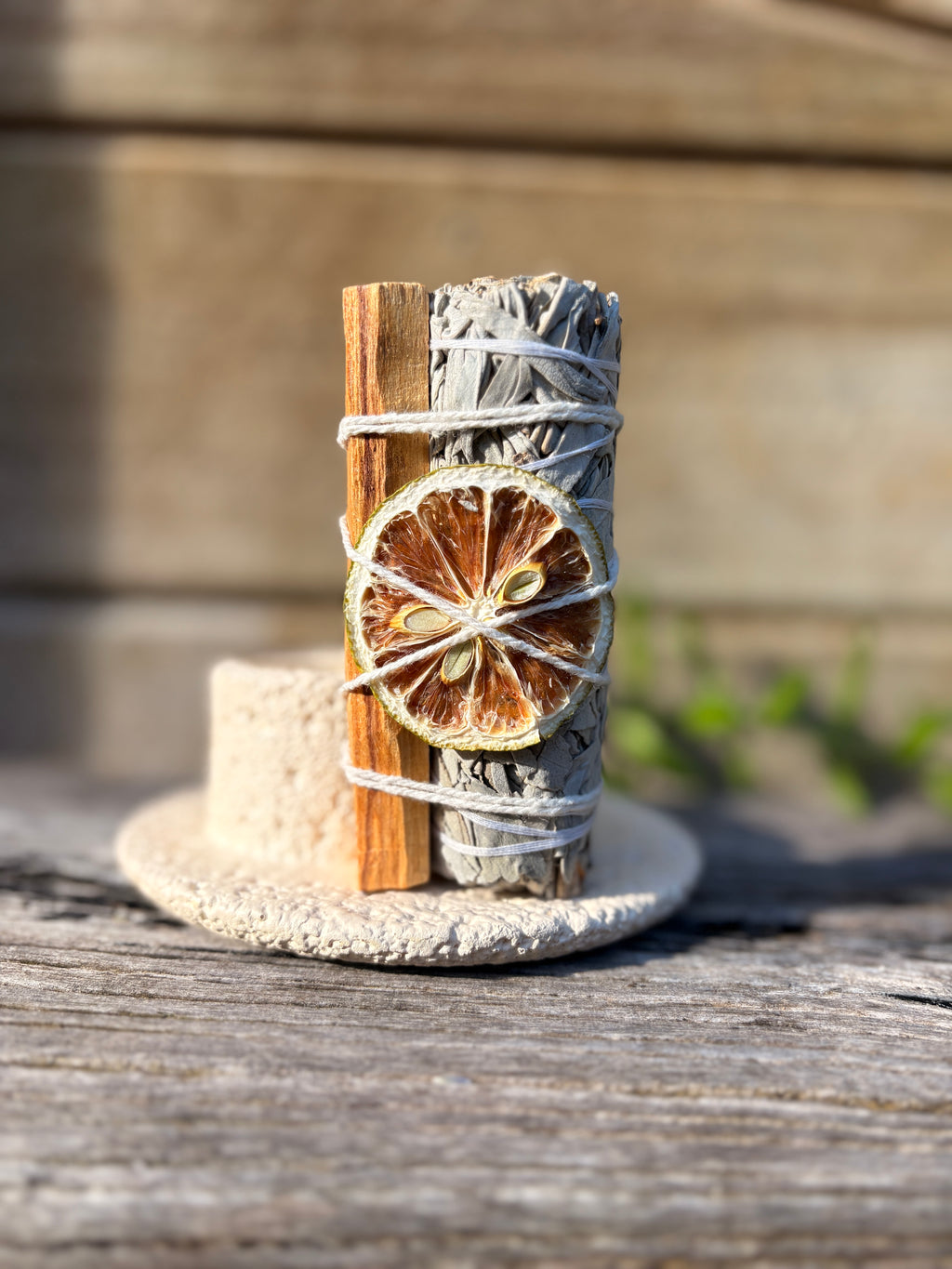 White Sage & Palo Santo – Natural Cleansing Smudge Bundle