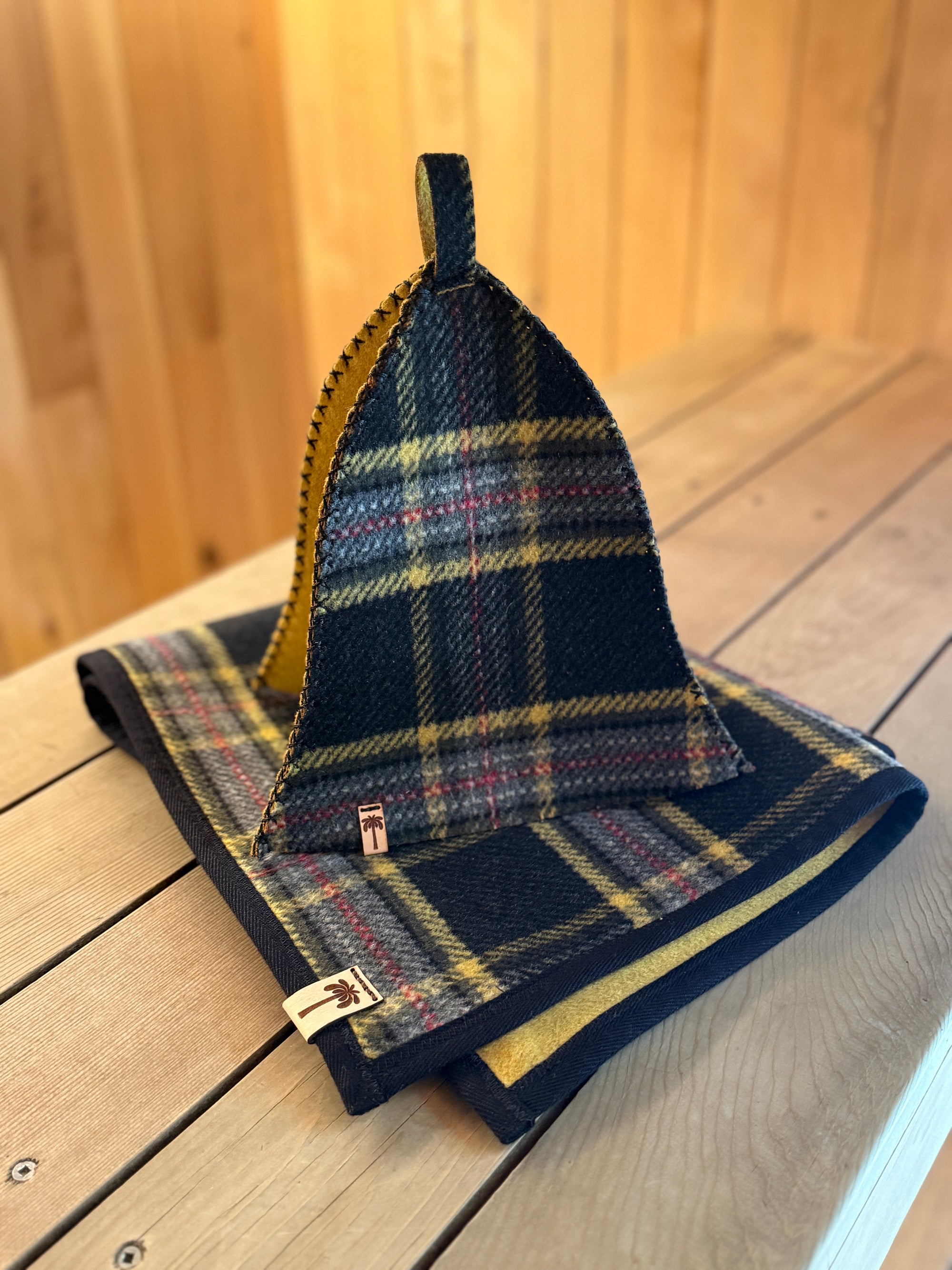 Sauna Mat – Premium NZ Wool - Black & Yellow Plaid